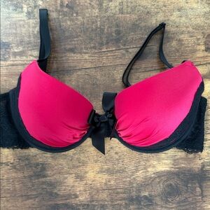 Gilligan & O'Malley Black and Pink Lace Bra